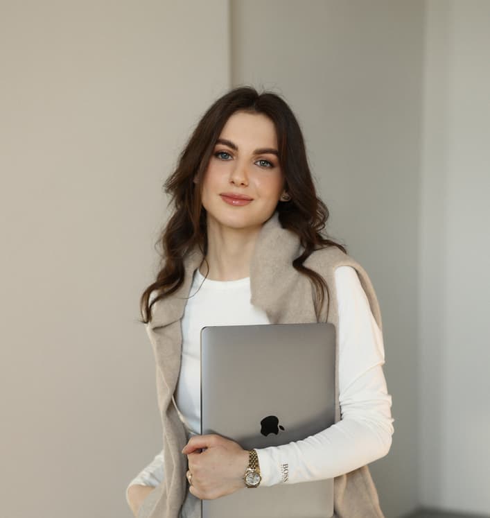 Надія Байор